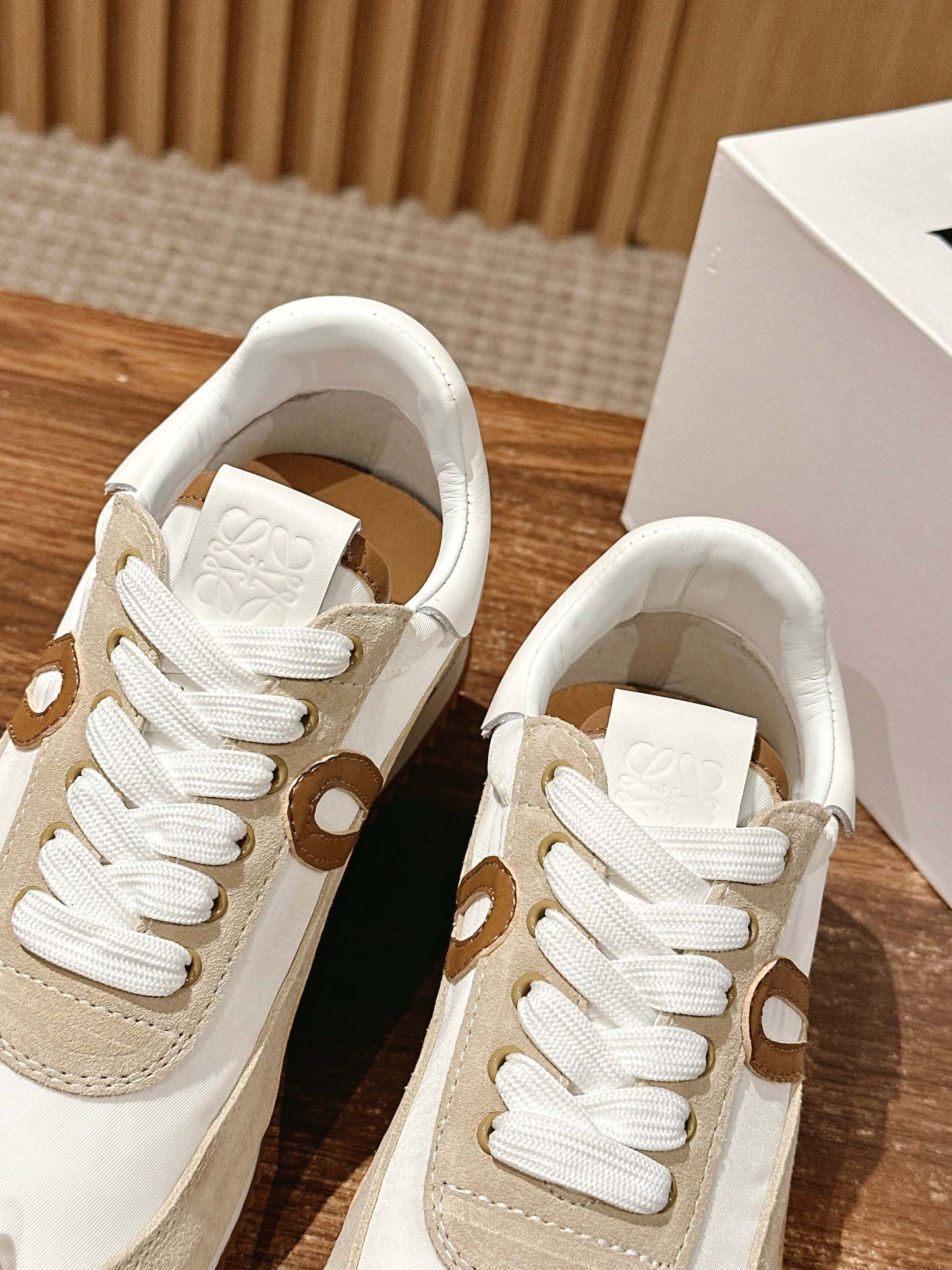 FLOW RUNNER SNEAKER IN BROWN SUEDE AND SHEEPSKIN - 35