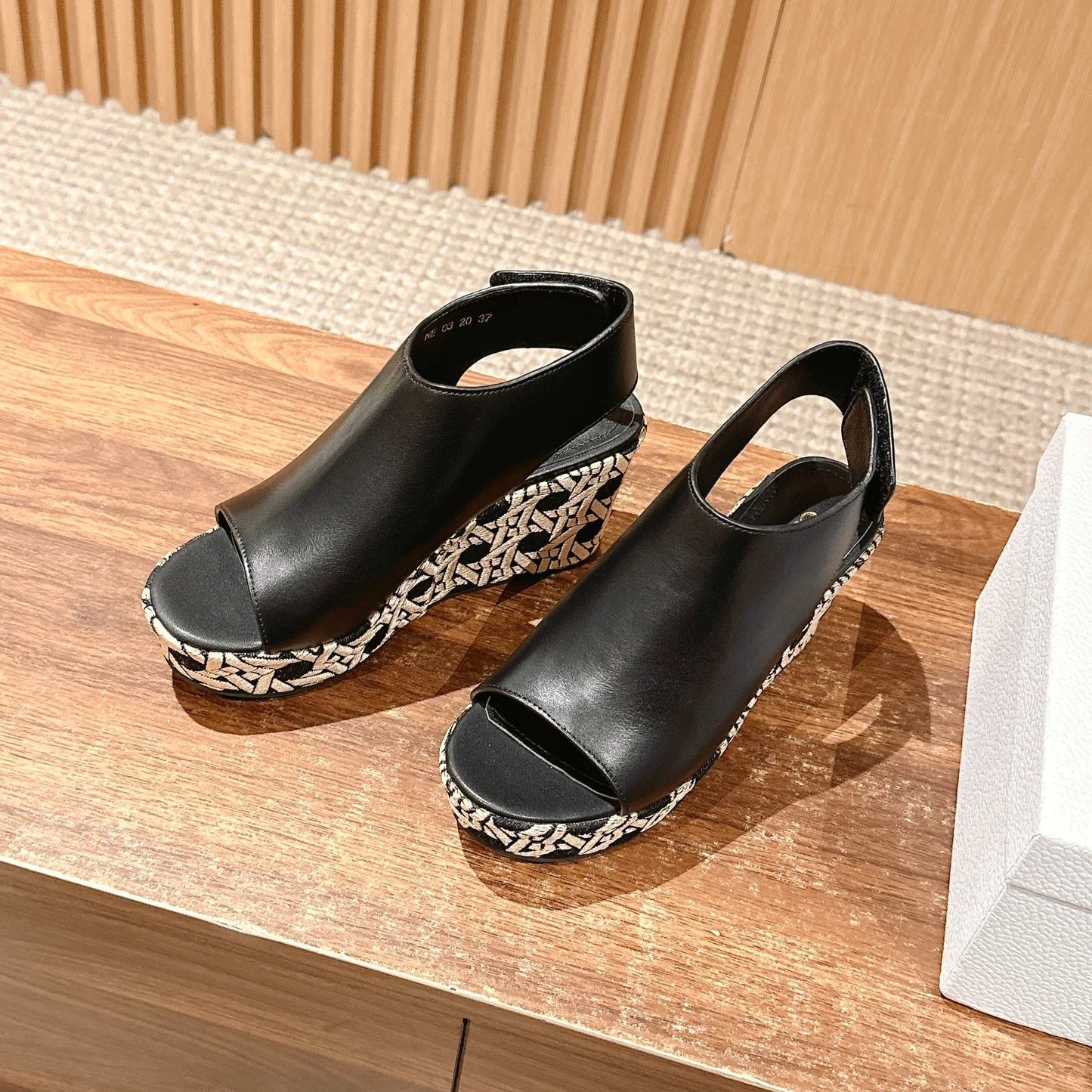 ATTITUDE WEDGE HIGH SLINGBACK 90MM IN BLACK CALFSKIN CANVAS SOLE - 35