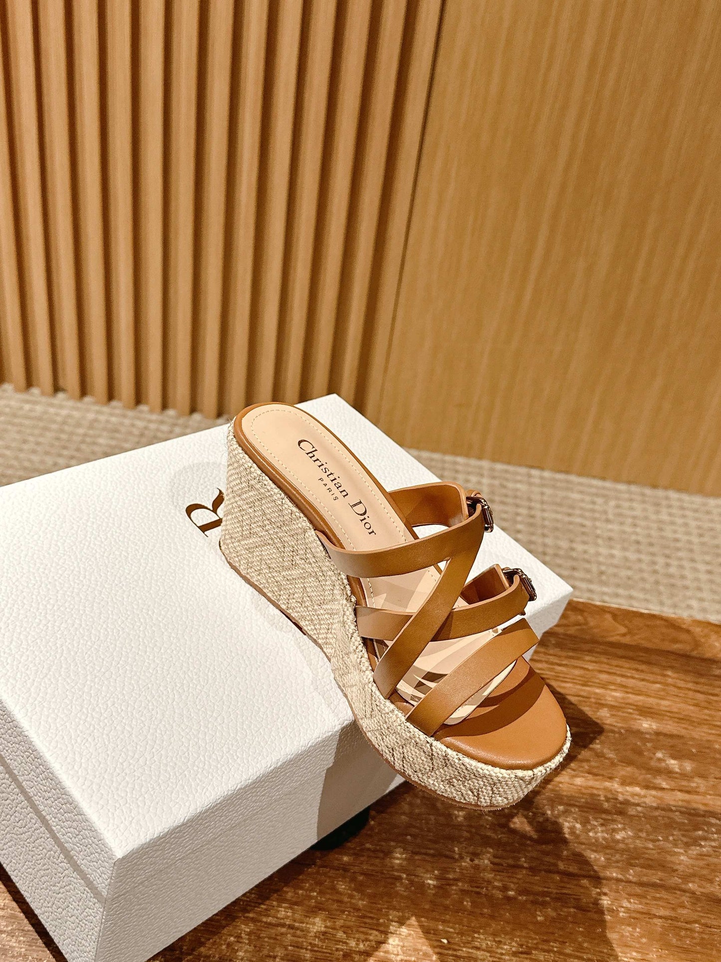 ATTITUDE WEDGE SLIDE 90MM IN BROWN ADJUSTABLE STRAPS CALFSKIN CANVAS SOLE - 35