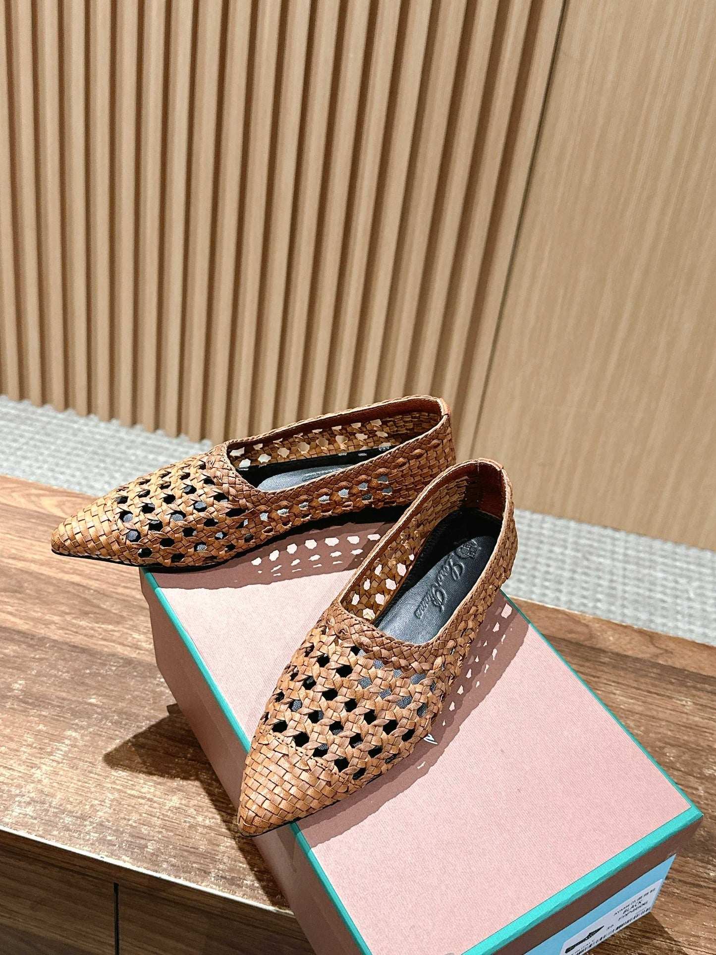 LP POINTED-TOE BALLET FLATS 25S IN LIGHT BROWN LAMBSKIN - 35