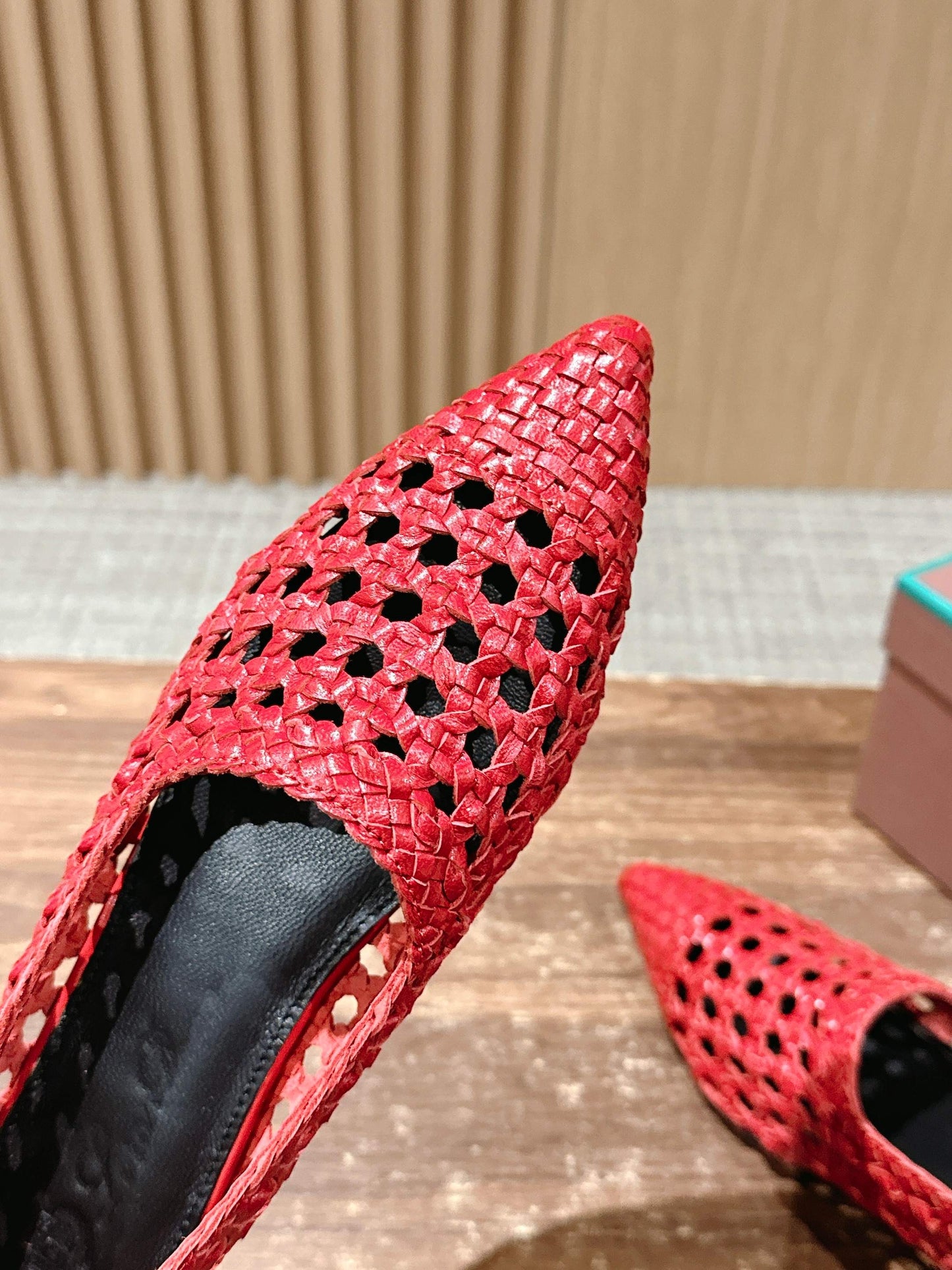 LP POINTED-TOE BALLET FLATS 25S IN RED LAMBSKIN - 35