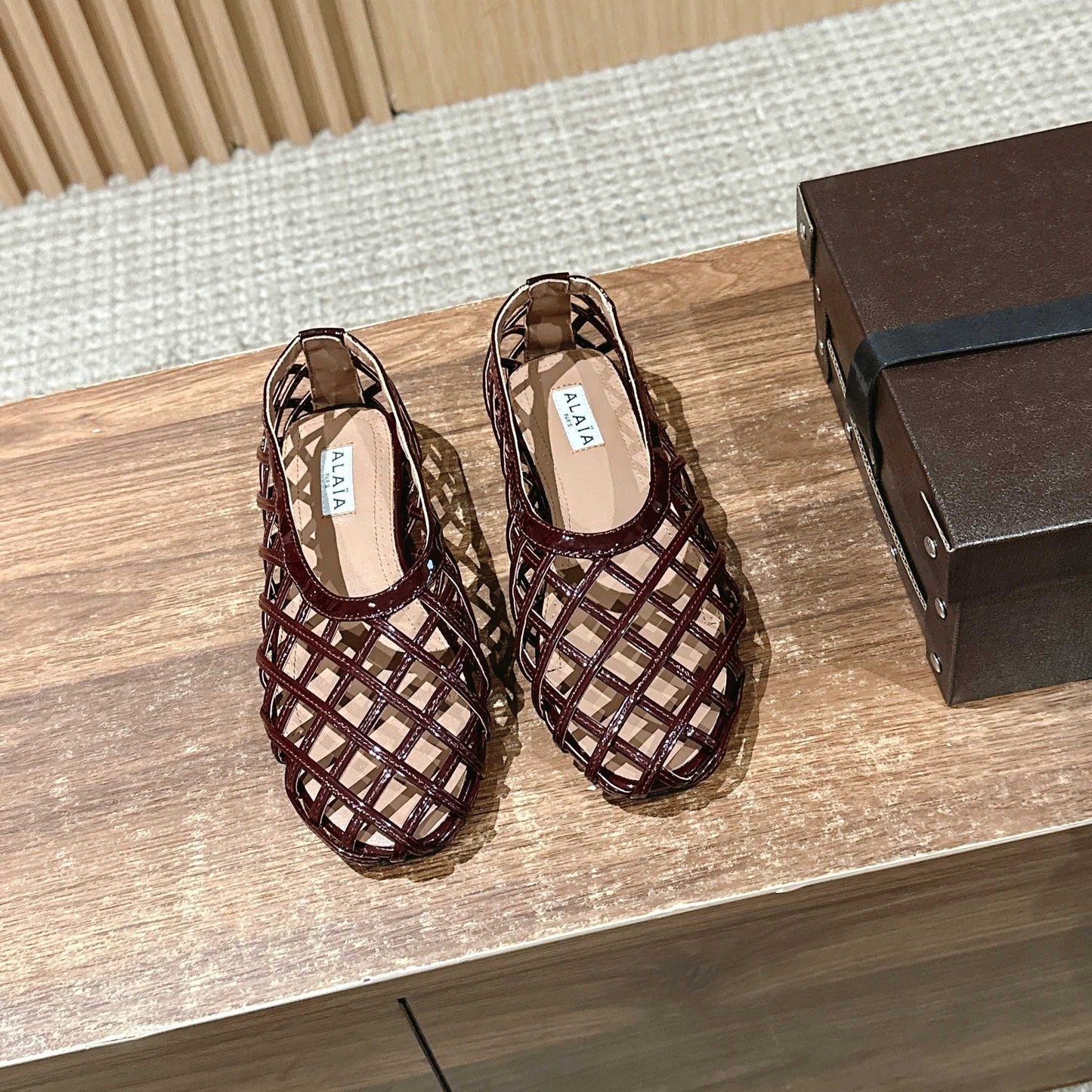 ALAIA MESH BALLET FLATS 25S IN DARK RED LAMBSKIN - 35