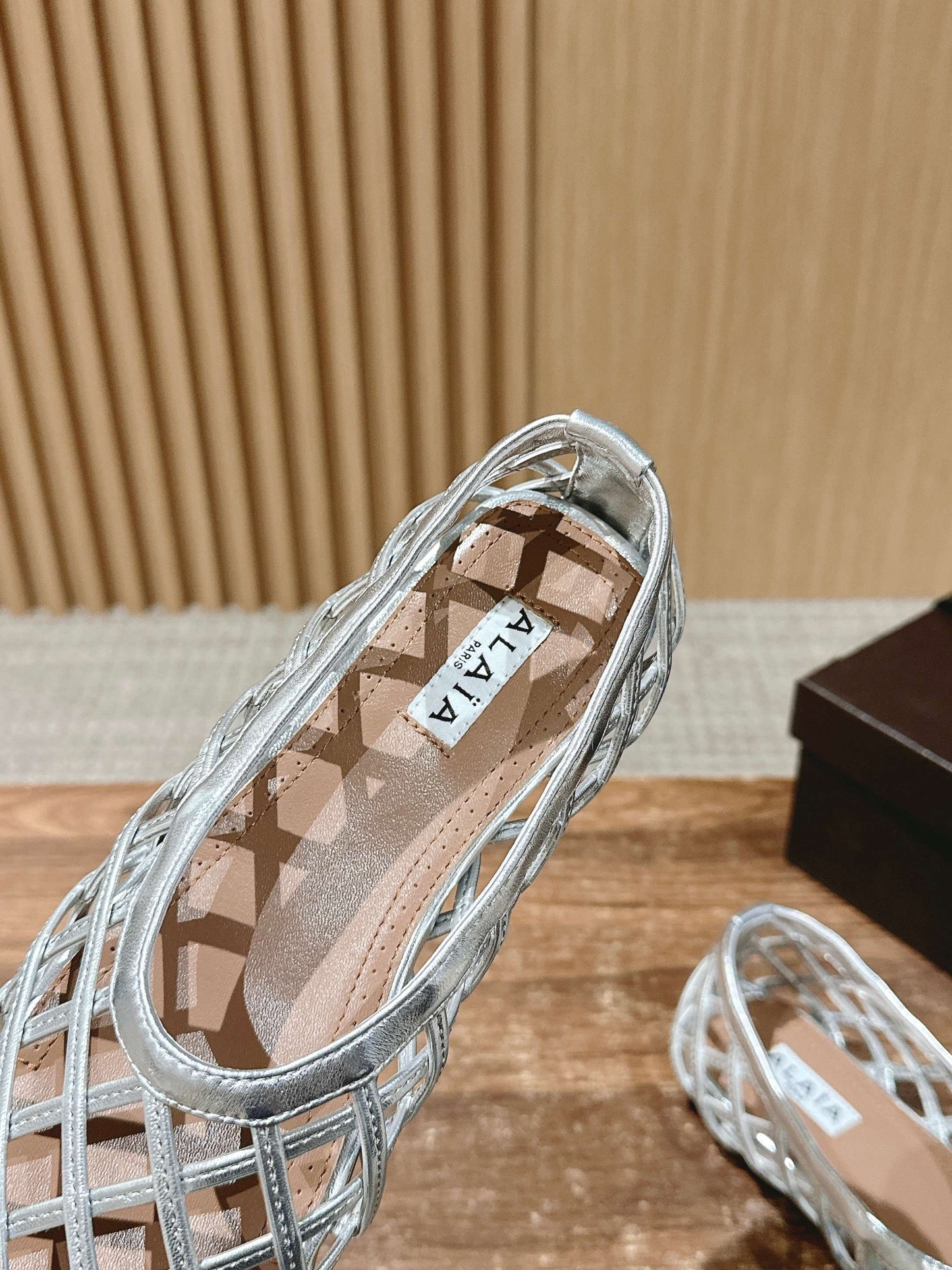 ALAIA MESH BALLET FLATS 25S IN SILVER LAMBSKIN - 35