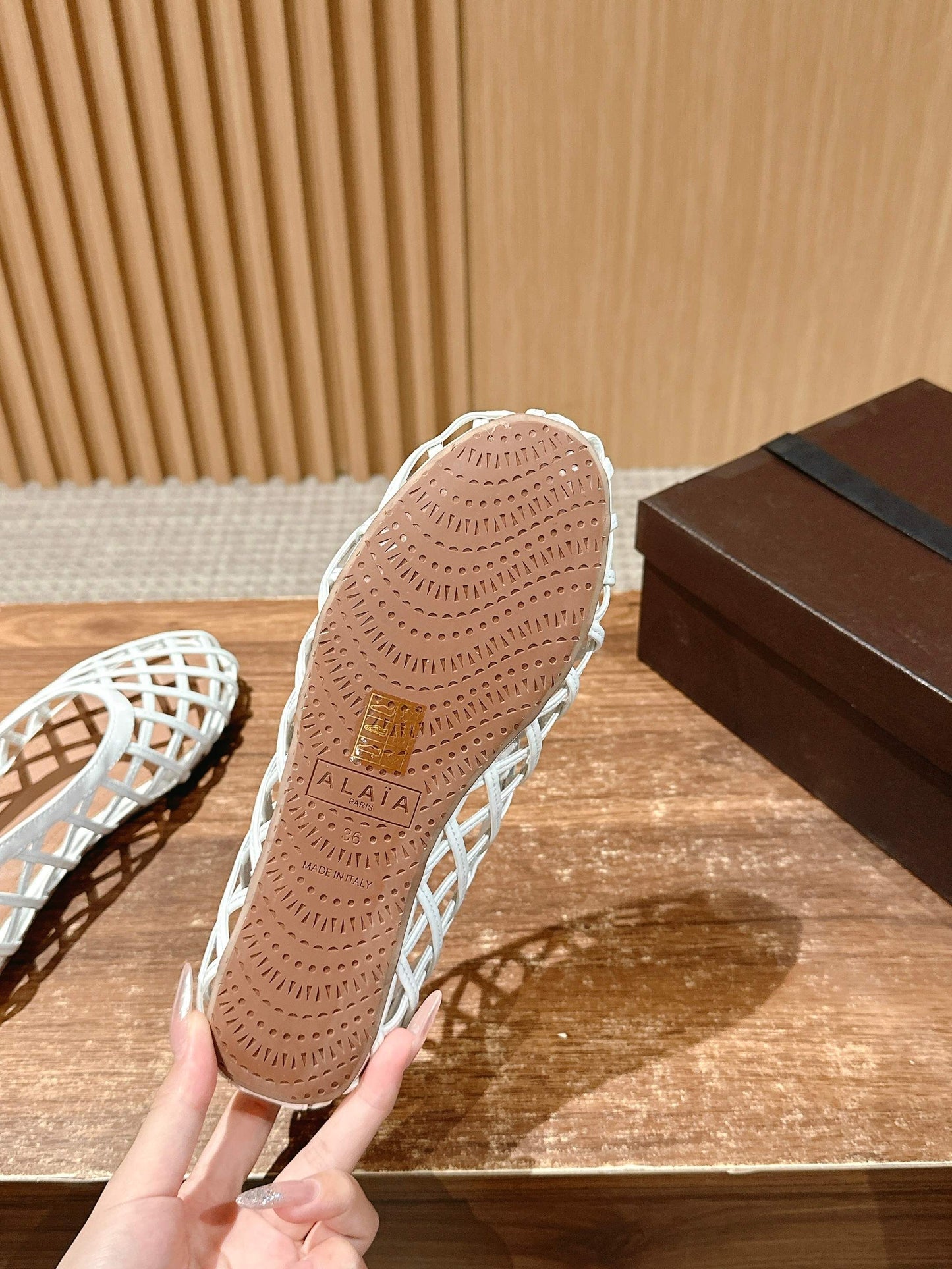 ALAIA MESH BALLET FLATS 25S IN WHITE LAMBSKIN - 35