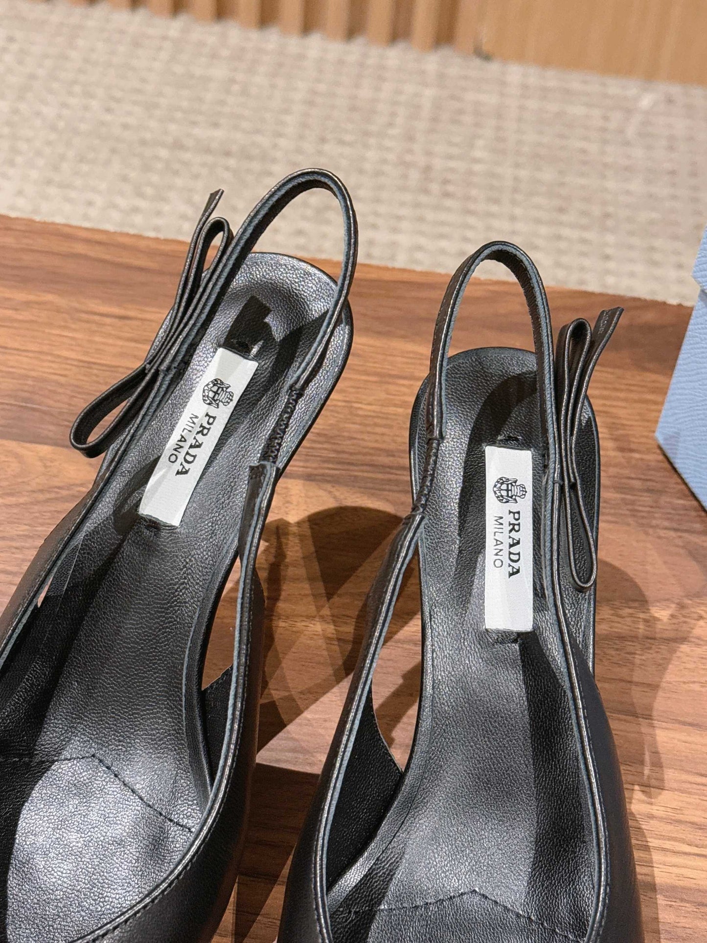 Туфлі-слінгбеки PRADA 26S З ЧОРНОЇ ТЕЛЯЧОЇ ШКІРИ