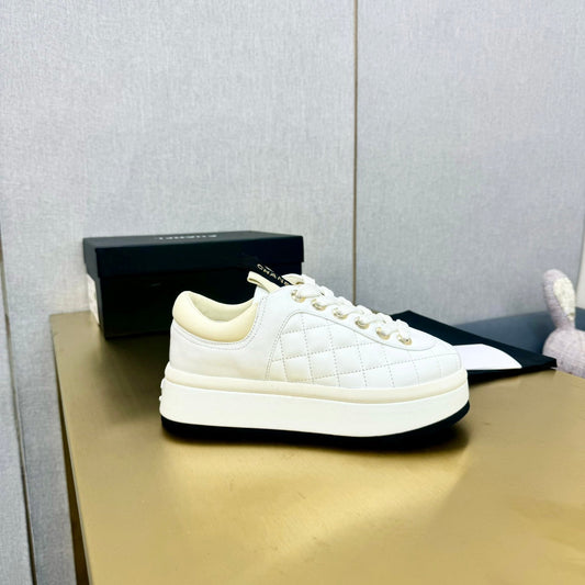 PLATFORM SHOES IN WHITE LAMBSKIN - 35