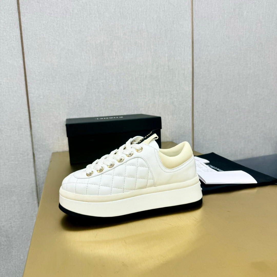 PLATFORM SHOES IN WHITE LAMBSKIN - 35