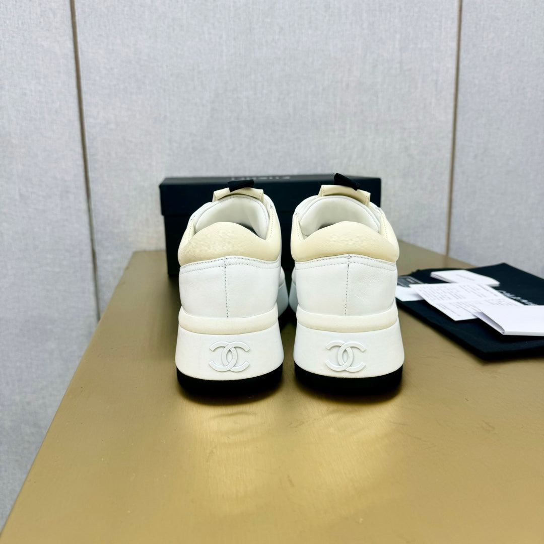 PLATFORM SHOES IN WHITE LAMBSKIN - 35