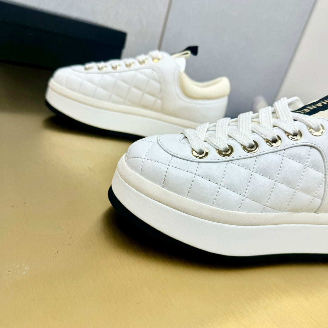 PLATFORM SHOES IN WHITE LAMBSKIN - 35