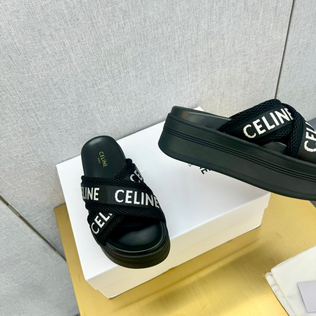BLOCK SLIDE CROSS-STRAP IN BLACK MESH NYLON AND TEXT WITH JACQUARD - 35