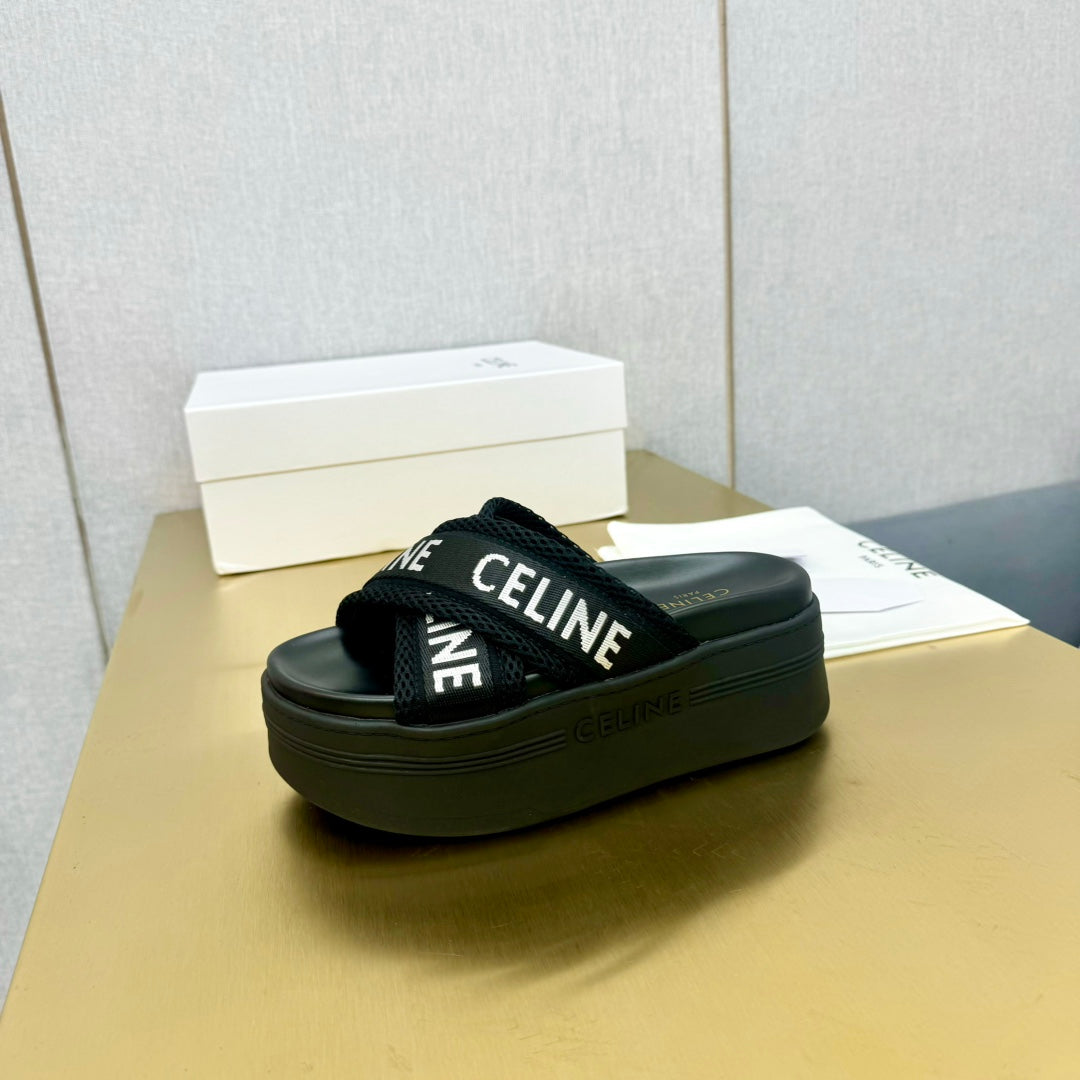 BLOCK SLIDE CROSS-STRAP IN BLACK MESH NYLON AND TEXT WITH JACQUARD - 35