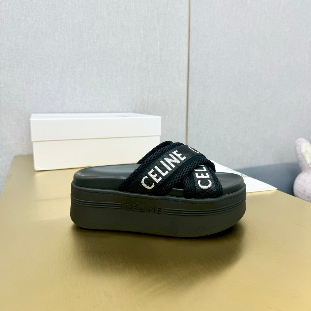 BLOCK SLIDE CROSS-STRAP IN BLACK MESH NYLON AND TEXT WITH JACQUARD - 35