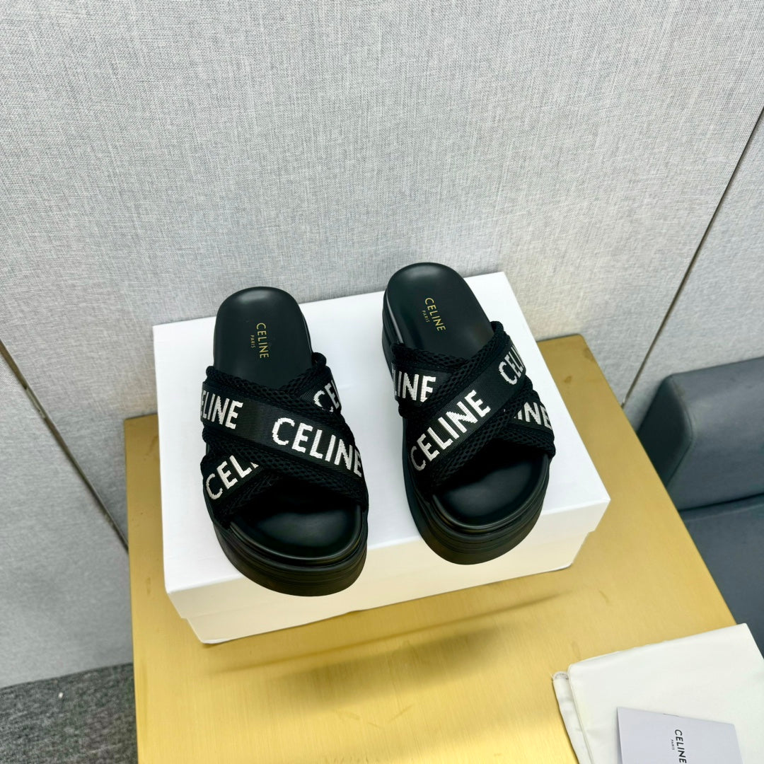 BLOCK SLIDE CROSS-STRAP IN BLACK MESH NYLON AND TEXT WITH JACQUARD - 35