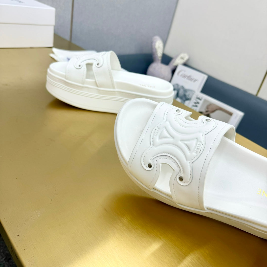 BLOCK SLIDES WITH TRIOMPHE IN WHITE SMOOTH CALFSKIN - 35
