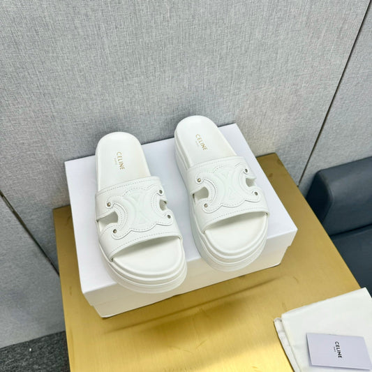 BLOCK SLIDES WITH TRIOMPHE IN WHITE SMOOTH CALFSKIN - 35