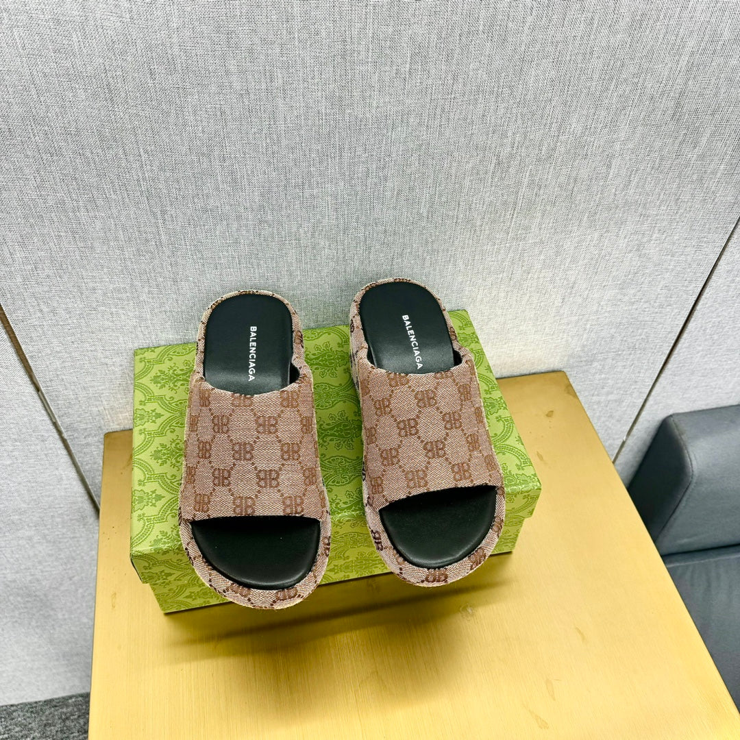 WEDGE SANDALS IN LIGHT BROWN MONOGRAM JACQUARD FABRIC - 35
