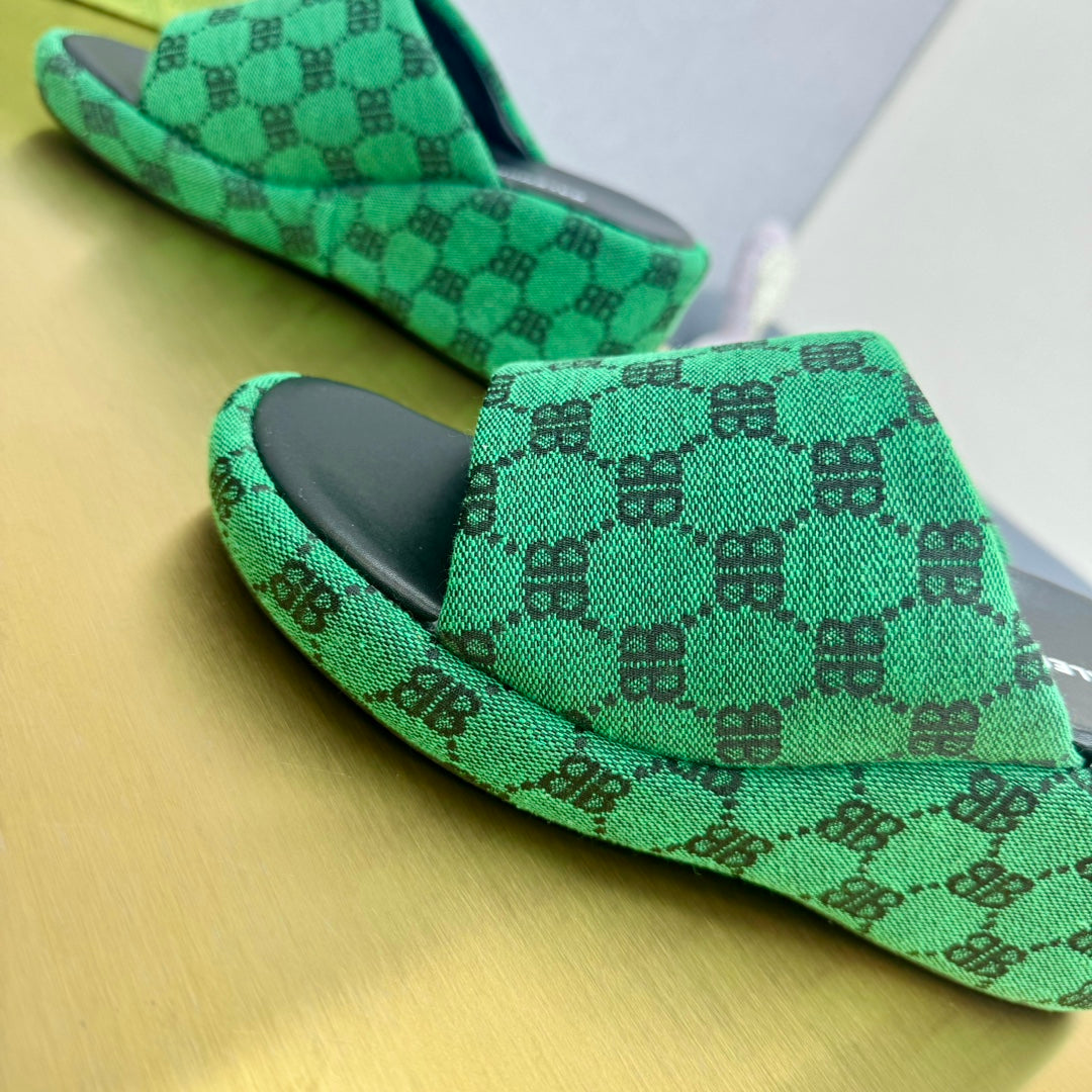 WEDGE SANDALS IN GREEN MONOGRAM JACQUARD FABRIC - 35