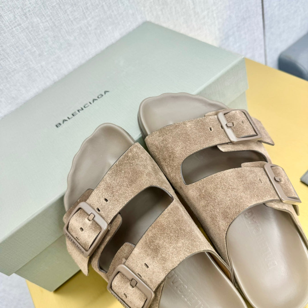 BIRKENSTOCK SLIPPERS IN LIGHT BROWN SUEDE - 35