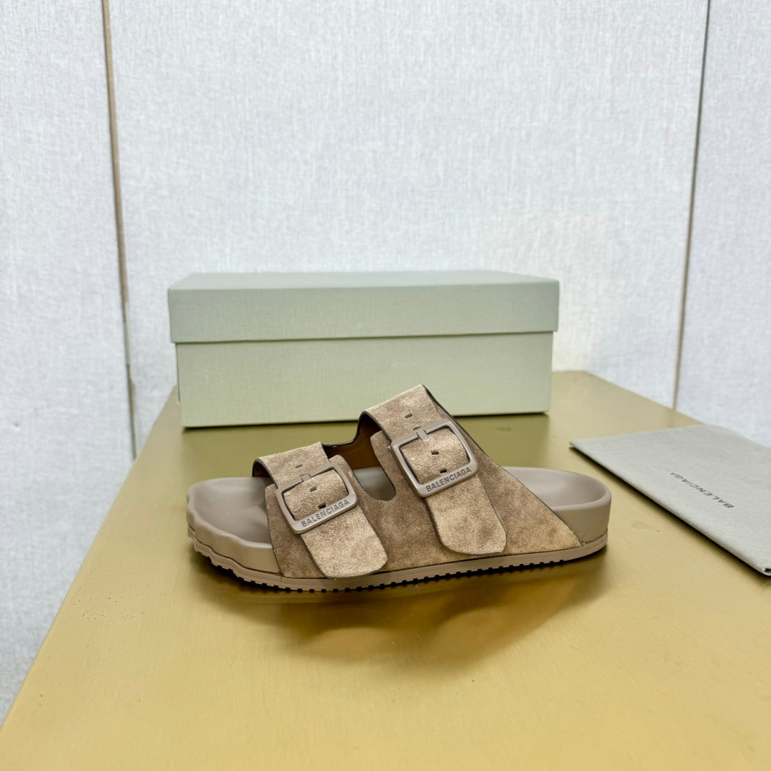 BIRKENSTOCK SLIPPERS IN LIGHT BROWN SUEDE - 35