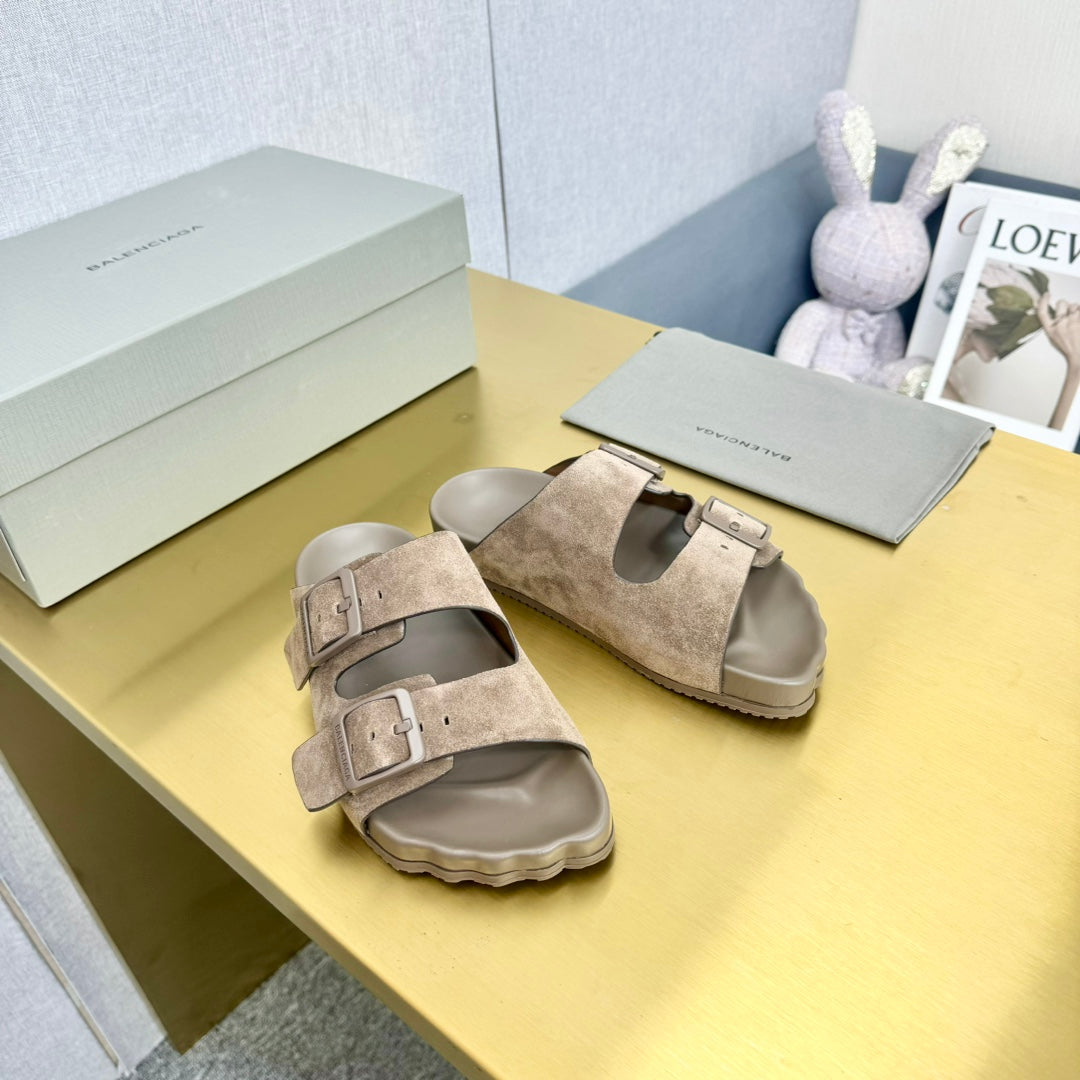 BIRKENSTOCK SLIPPERS IN LIGHT BROWN SUEDE - 35