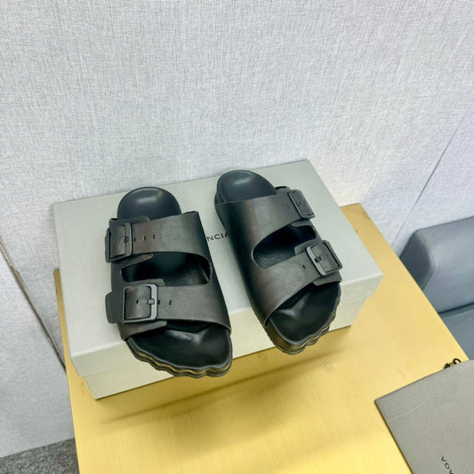 BIRKENSTOCK SLIPPERS IN BLACK CALFSKIN - 35