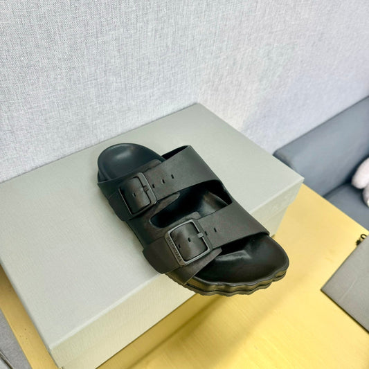 ШКІРЯНІ ТУФЛІ BIRKENSTOCK З ЧОРНОЇ ТЕЛЯЧОЇ ШКІРИ - 35