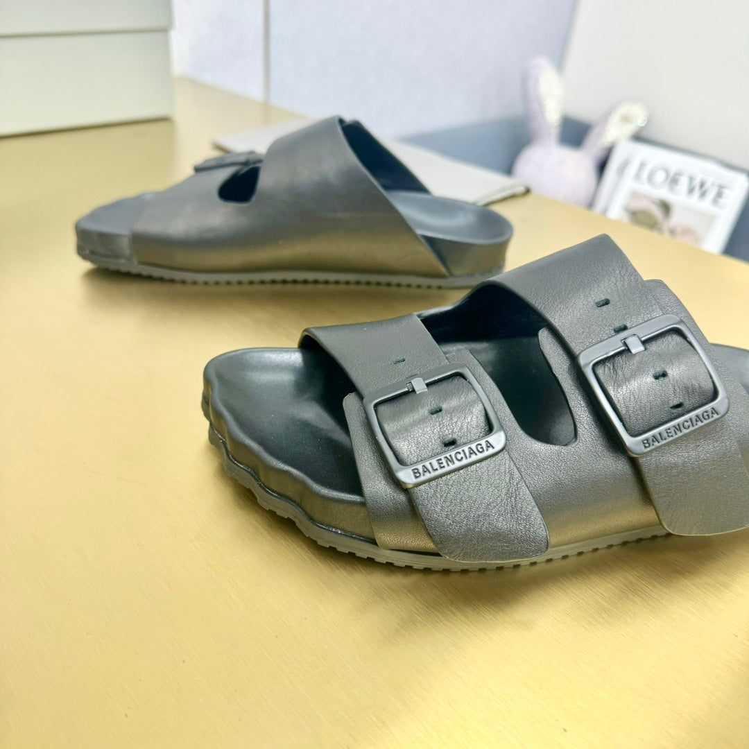BIRKENSTOCK SLIPPERS IN BLACK CALFSKIN - 35