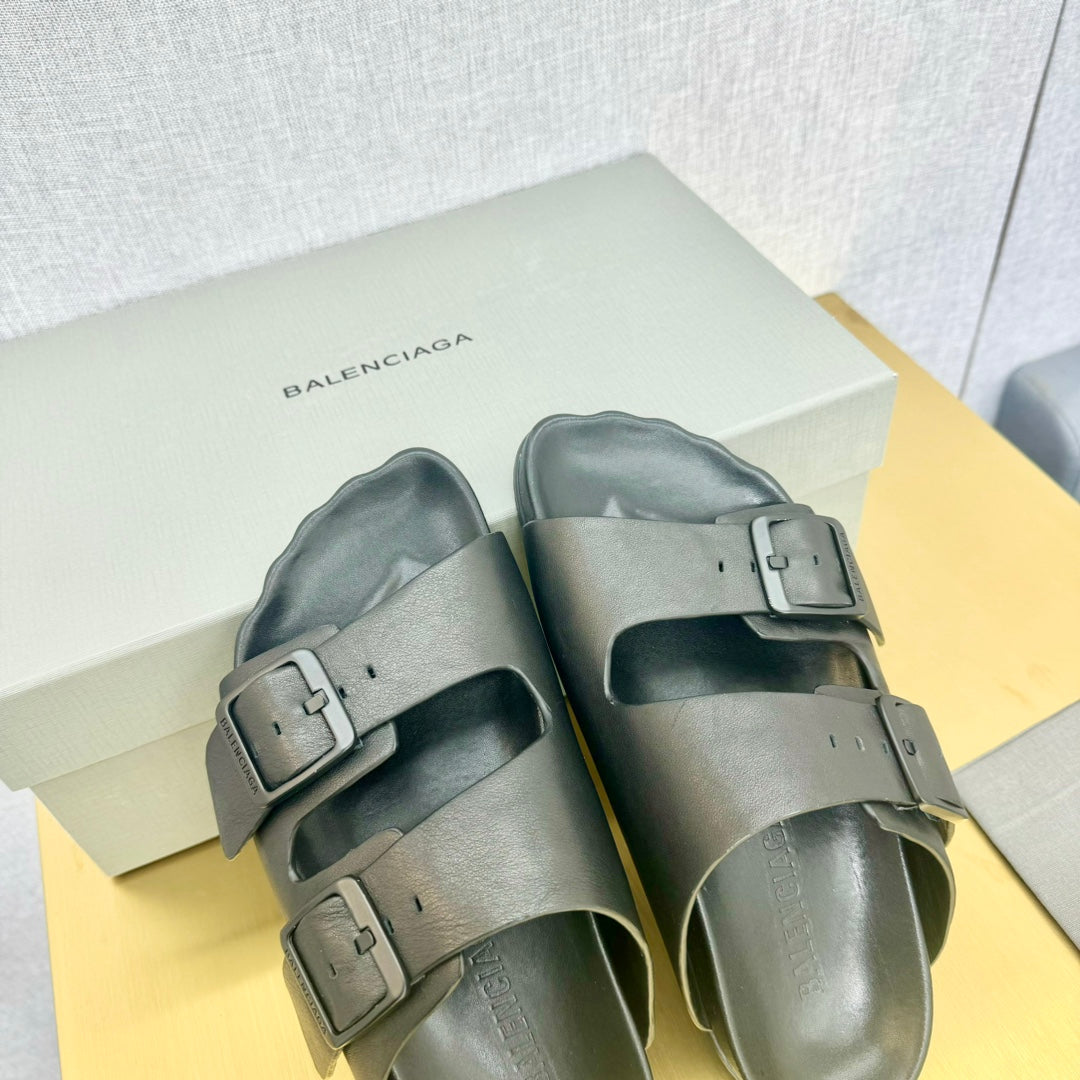 BIRKENSTOCK SLIPPERS IN BLACK CALFSKIN - 35