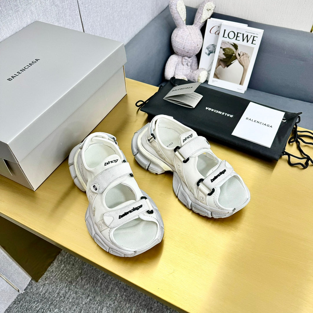 3XL SPORTY SANDALS IN WHITE POLYURETHANE, POLYESTER AND TPU - 35