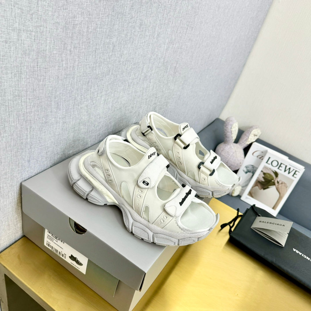 3XL SPORTY SANDALS IN WHITE POLYURETHANE, POLYESTER AND TPU - 35