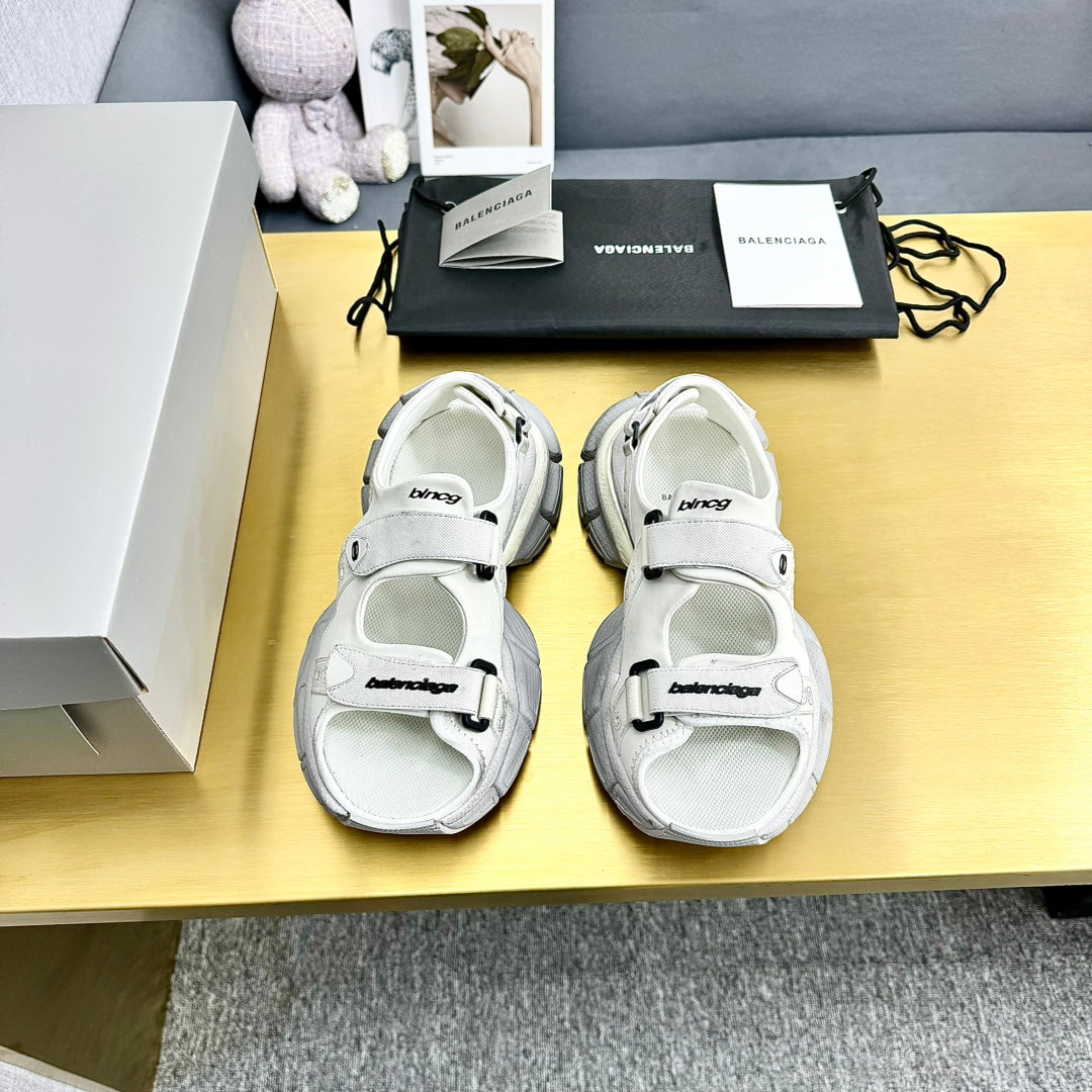 3XL SPORTY SANDALS IN WHITE POLYURETHANE, POLYESTER AND TPU - 35