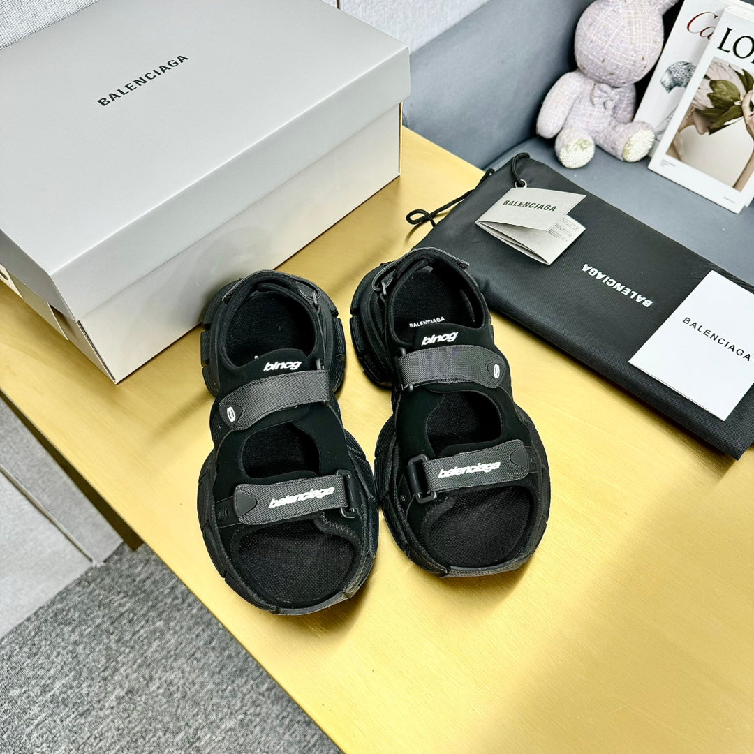 3XL SPORTY SANDALS IN BLACK POLYURETHANE, POLYESTER AND TPU - 35