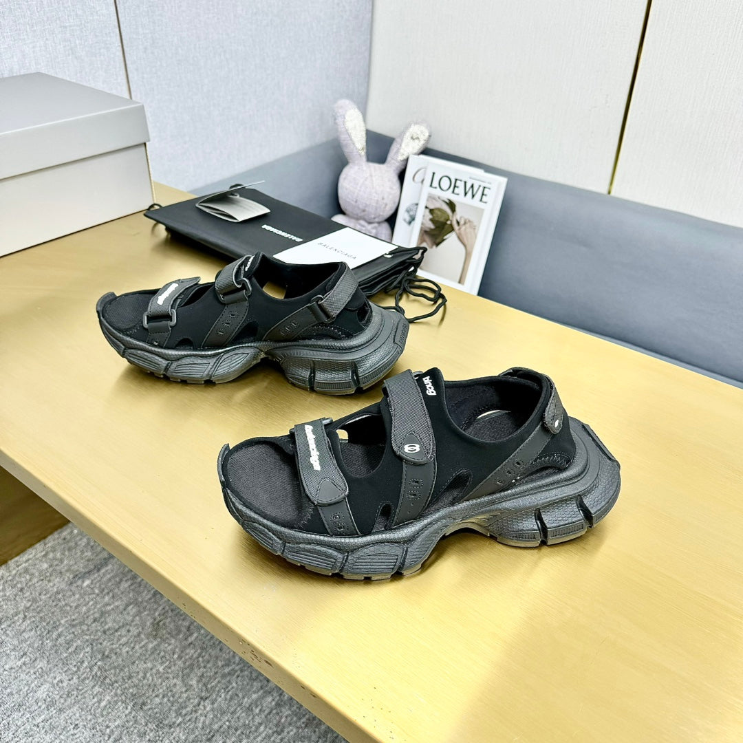 3XL SPORTY SANDALS IN BLACK POLYURETHANE, POLYESTER AND TPU - 35