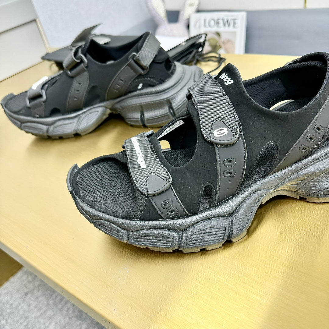 3XL SPORTY SANDALS IN BLACK POLYURETHANE, POLYESTER AND TPU - 35