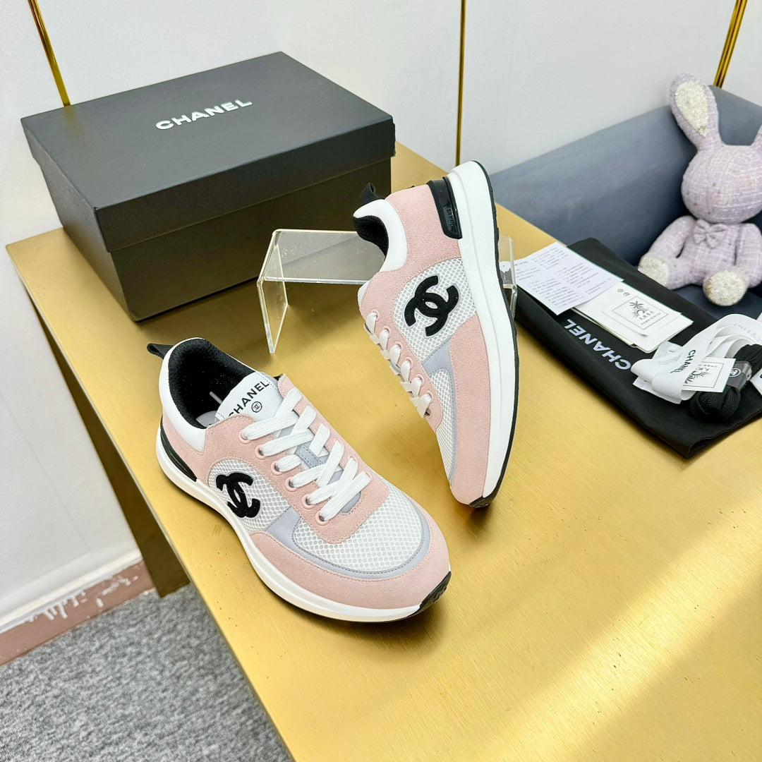 CLASSIC TRAINER IN LIGHT PINK MERCERIZED VELVET - 35