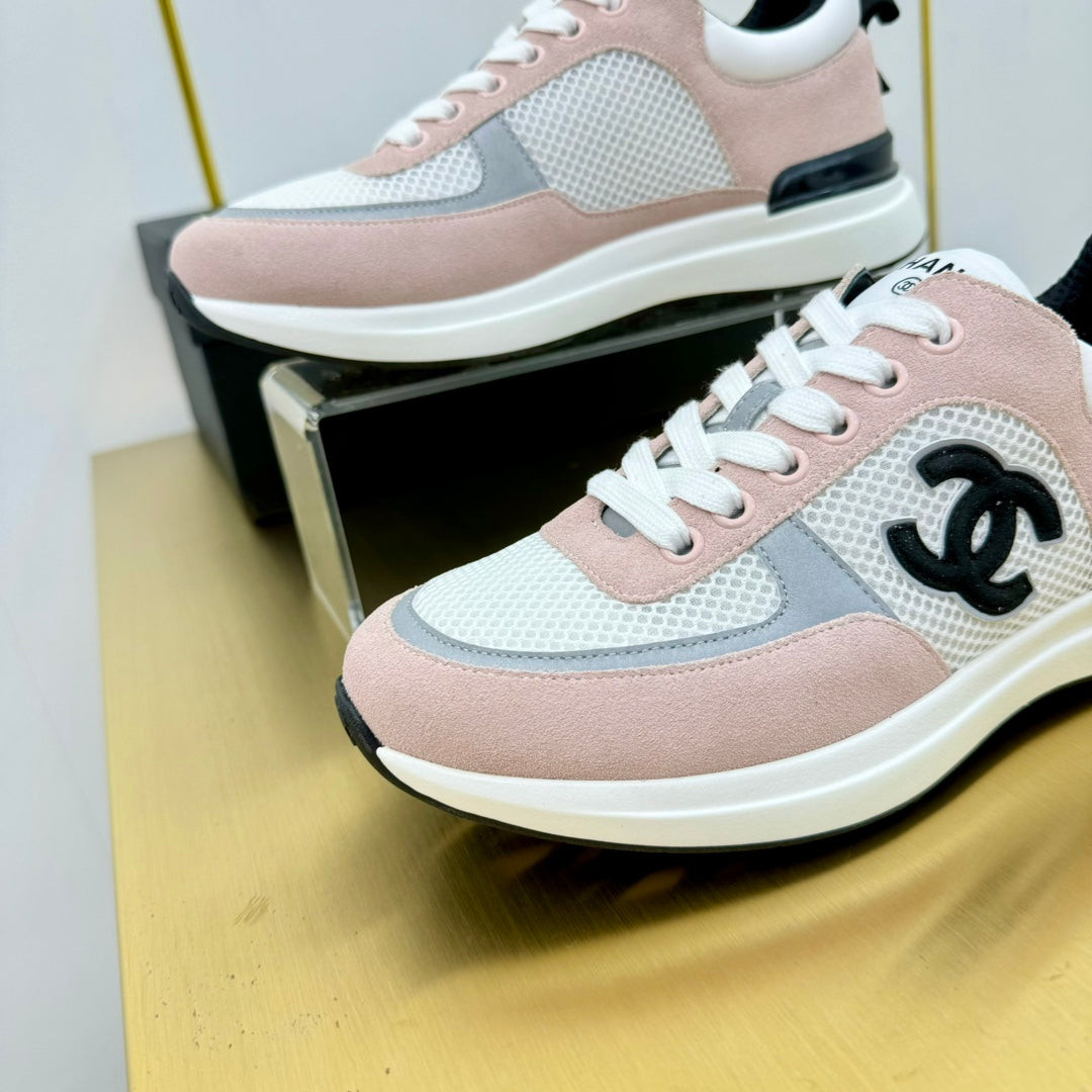 CLASSIC TRAINER IN LIGHT PINK MERCERIZED VELVET - 35