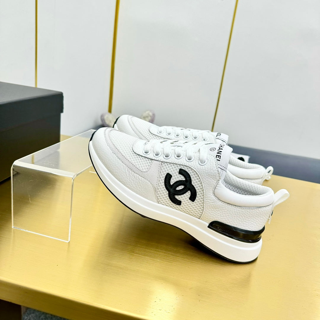 CLASSIC TRAINER IN WHITE MERCERIZED VELVET - 35