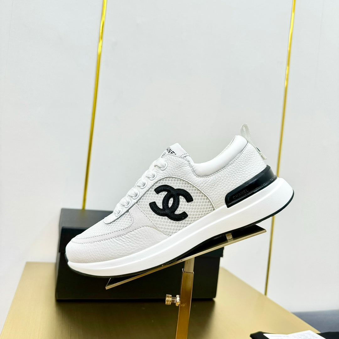 CLASSIC TRAINER IN WHITE MERCERIZED VELVET - 35