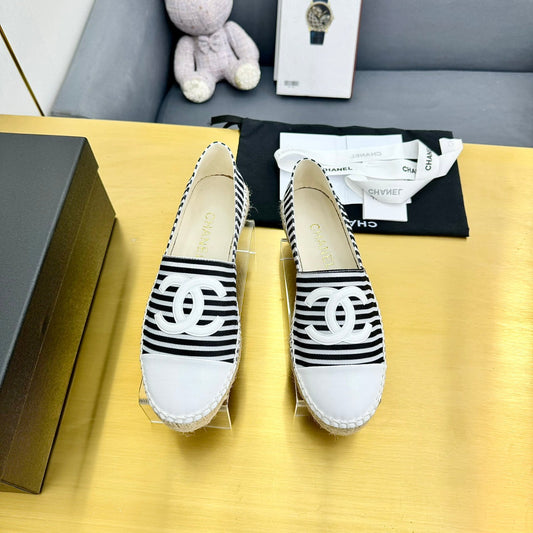 CC SLIP-ON 25S IN BLACK AND WHITE FABRIC WITH STRIPED PATTERN - 34