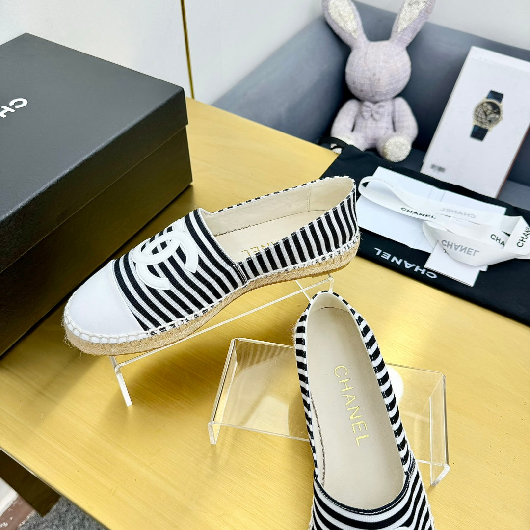 CC SLIP-ON 25S IN BLACK AND WHITE FABRIC WITH STRIPED PATTERN - 34