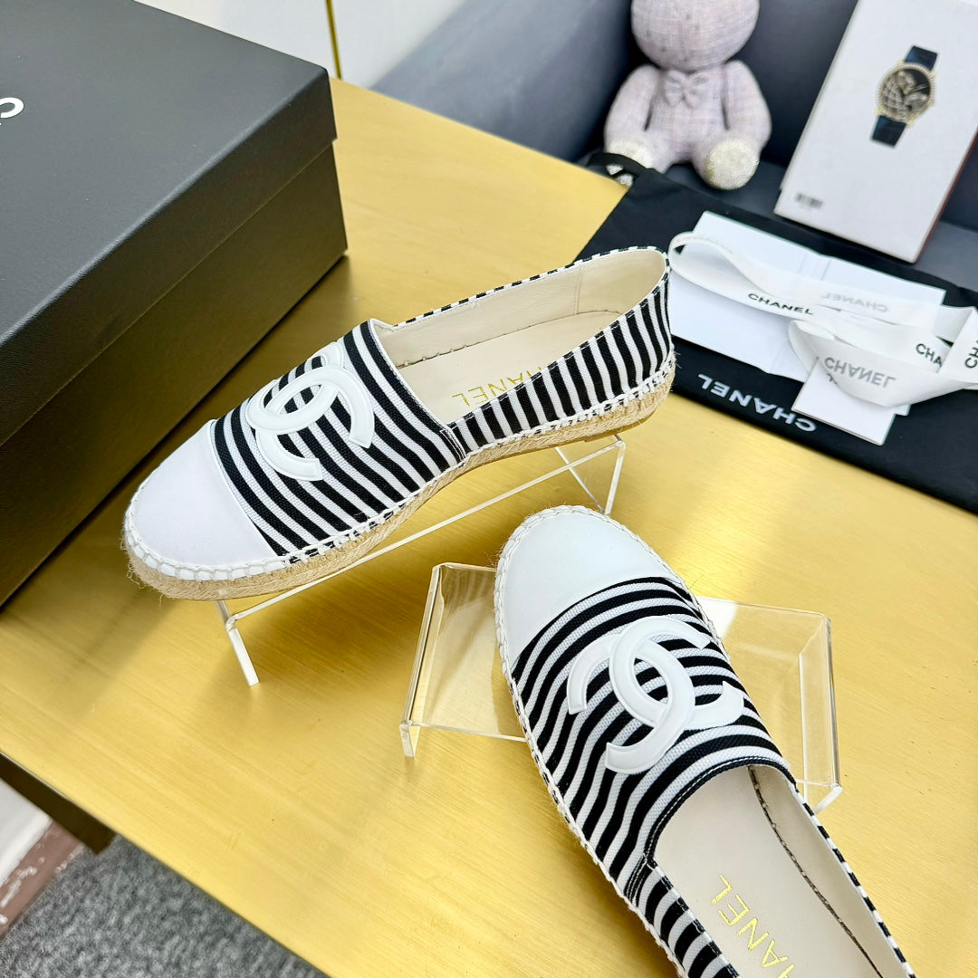 CC SLIP-ON 25S IN BLACK AND WHITE FABRIC WITH STRIPED PATTERN - 34