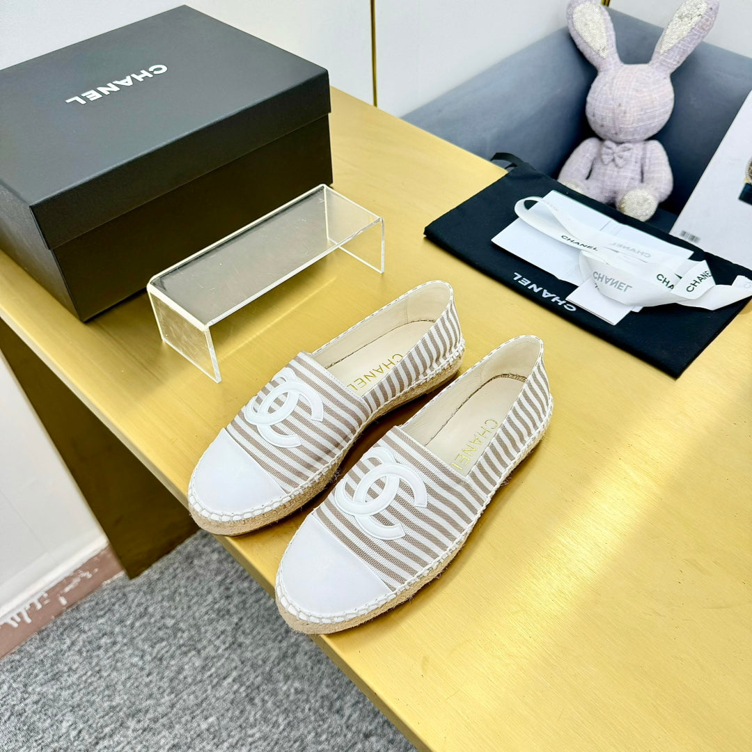 CC SLIP-ON 25S IN BEIGE AND WHITE FABRIC WITH STRIPED PATTERN - 34