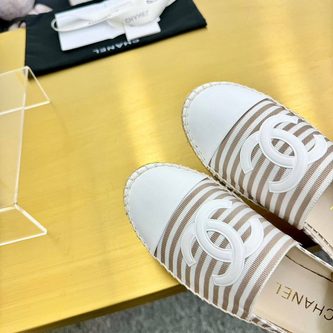 CC SLIP-ON 25S IN BEIGE AND WHITE FABRIC WITH STRIPED PATTERN - 34