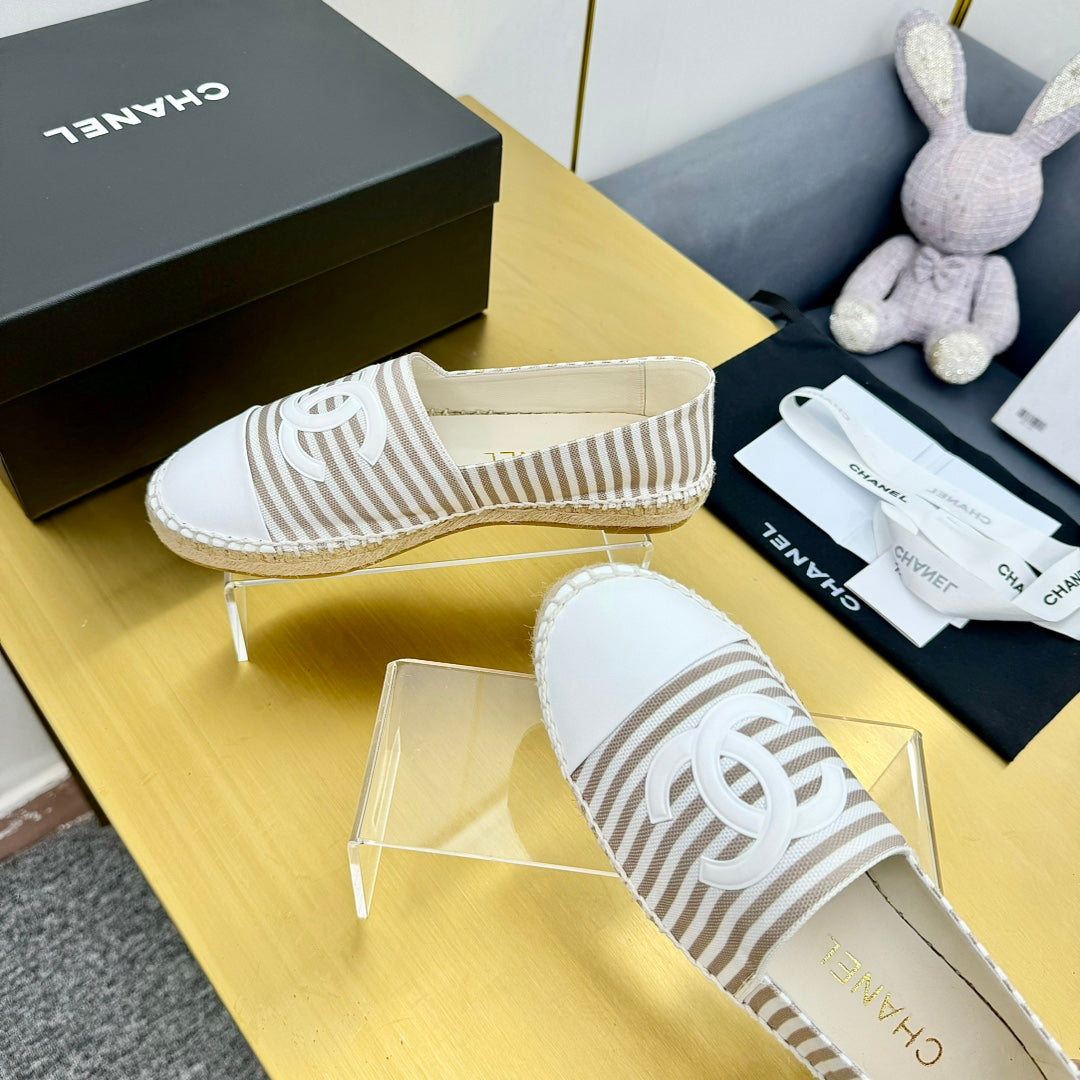 CC SLIP-ON 25S IN BEIGE AND WHITE FABRIC WITH STRIPED PATTERN - 34