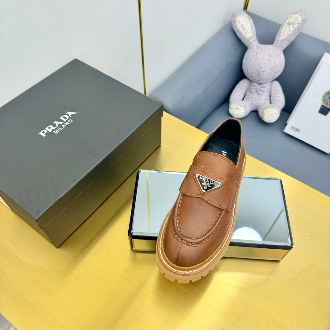 LOAFER WITH TRIANGLE LOGO IN COGNAC CALFSKIN - 35