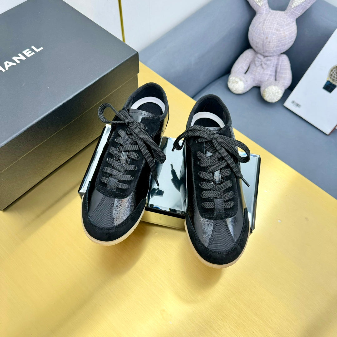 CC SNEAKER IN BLACK CALFSKIN AND SUEDE - 35