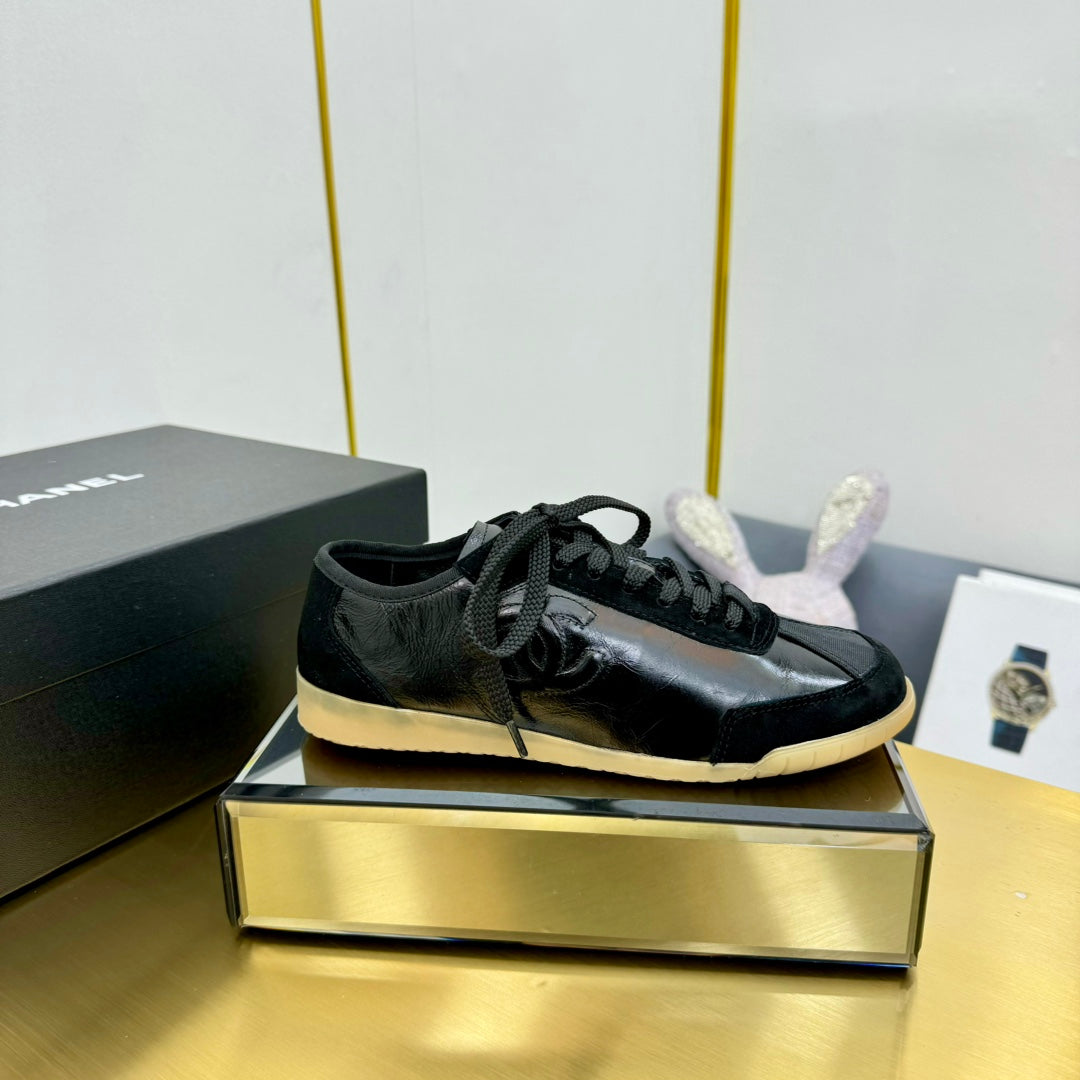 CC SNEAKER IN BLACK CALFSKIN AND SUEDE - 35
