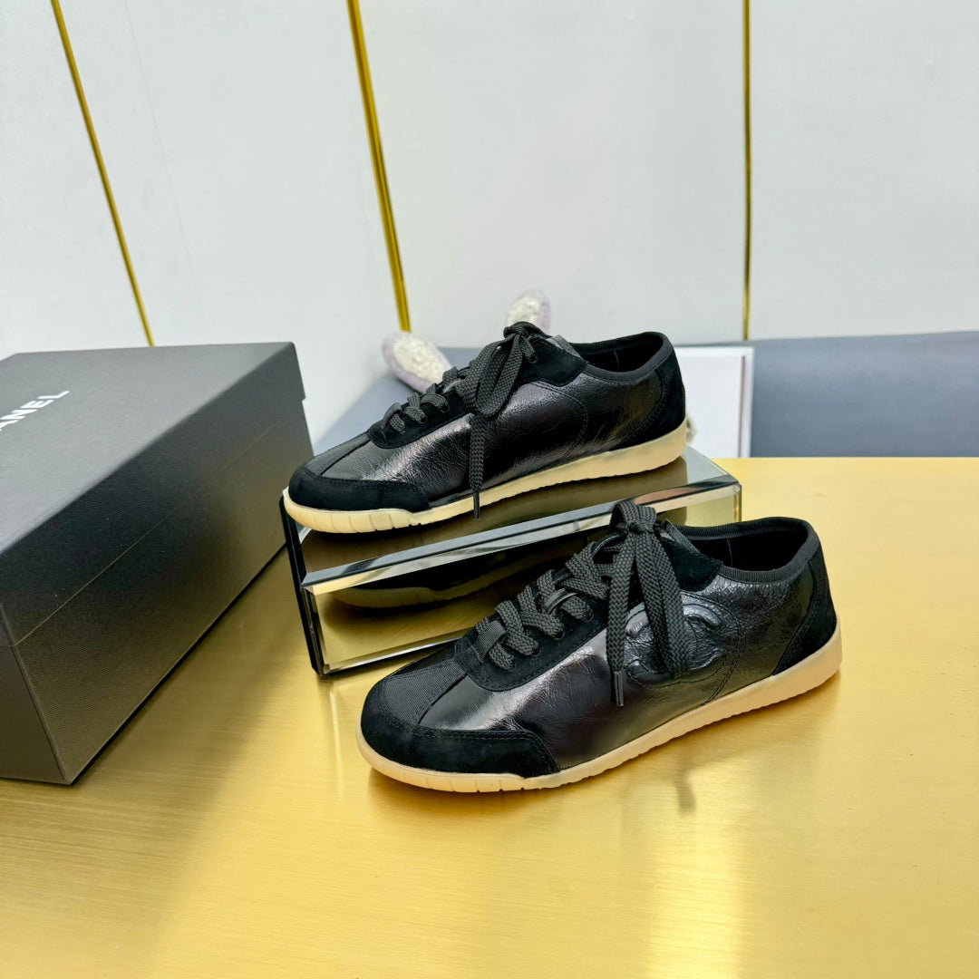 CC SNEAKER IN BLACK CALFSKIN AND SUEDE - 35