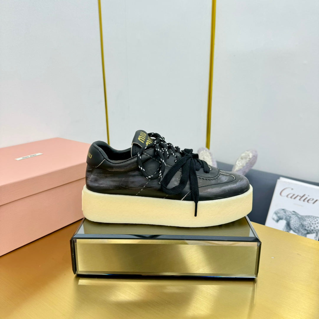 THICK-SOLED RETRO SNEAKERS IN BLACK DUST LAMBSKIN - 35