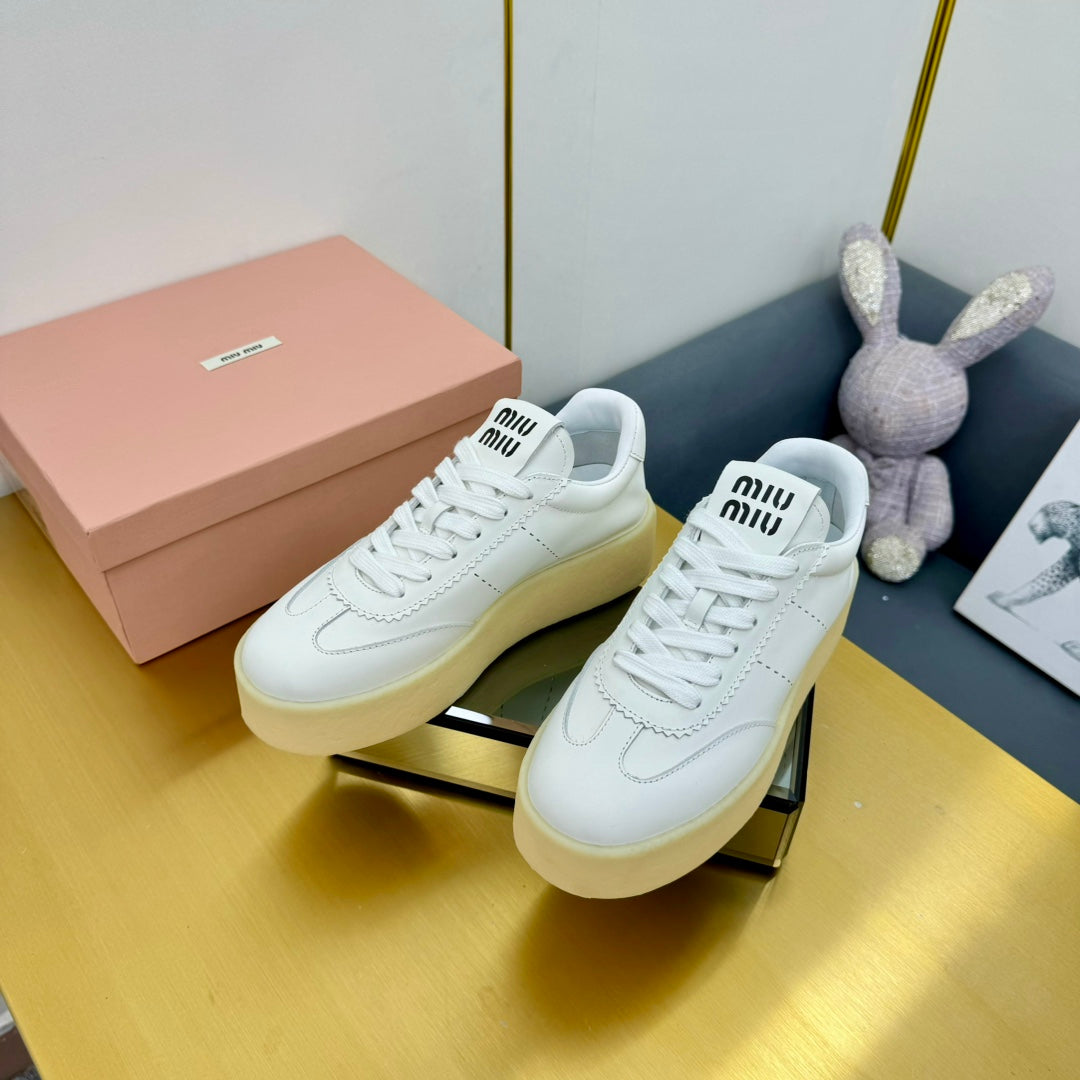 THICK-SOLED RETRO SNEAKERS IN WHITE SMOOTH LAMBSKIN - 35
